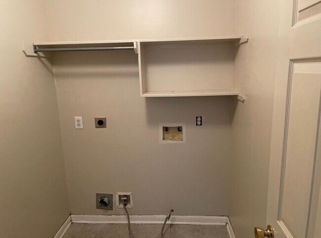 Building Photo - 15119 Wimberly Park Dr