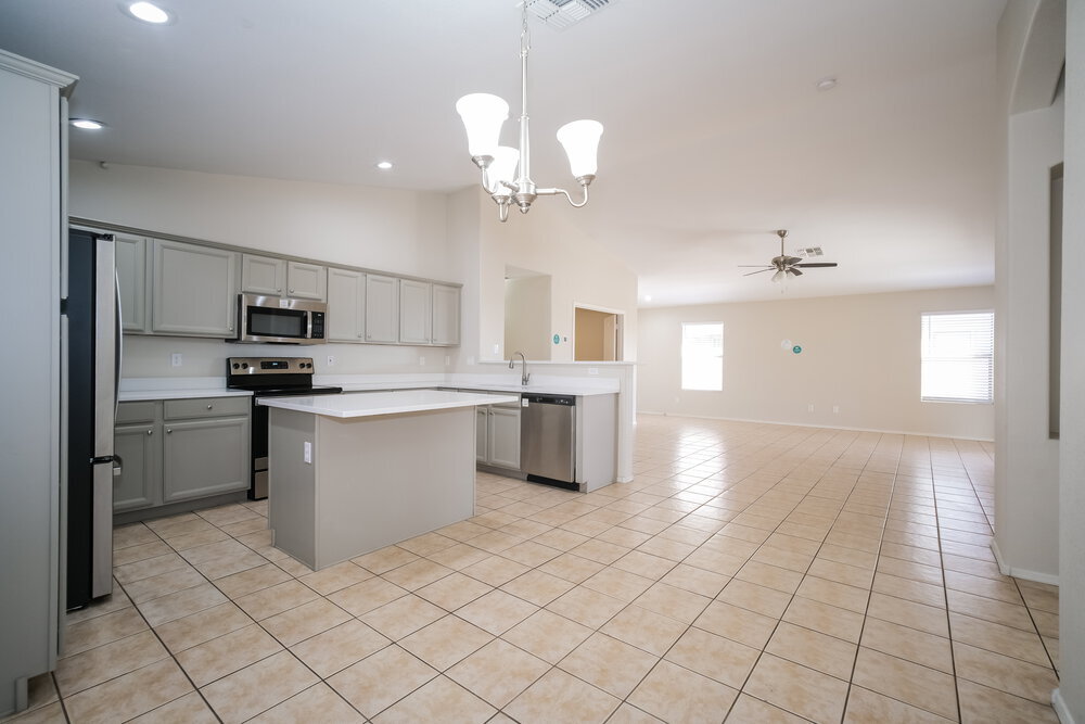 Building Photo - 806 S 122nd Ln