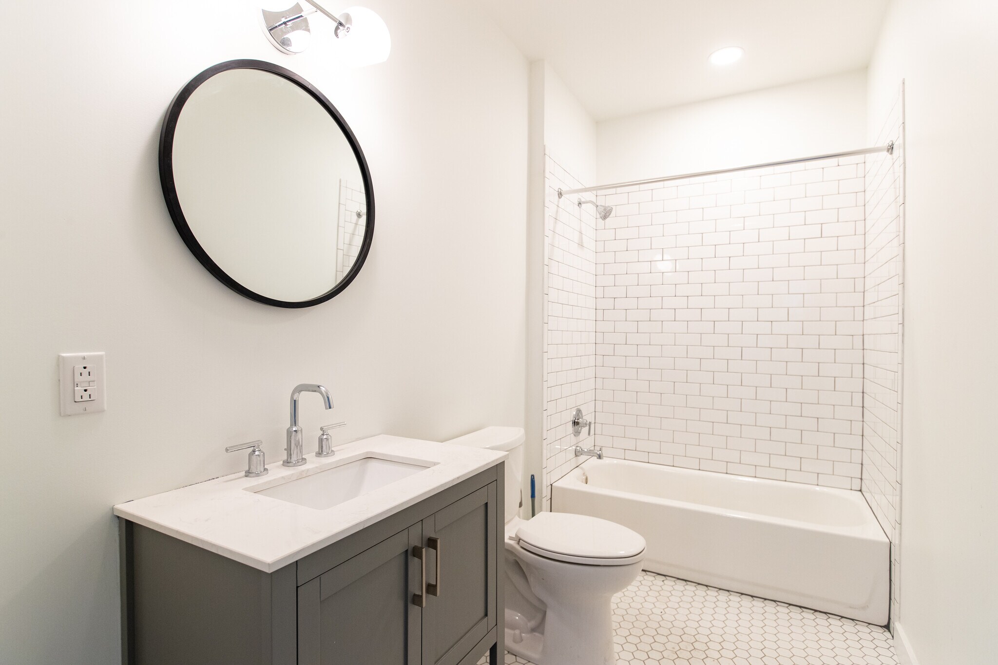 Building Photo - 226 45th St