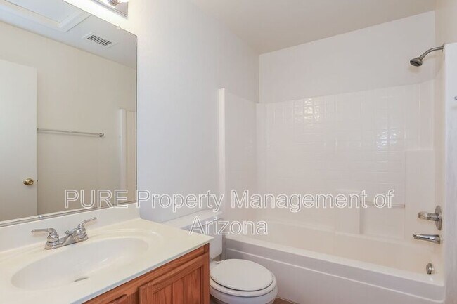 Building Photo - 4317 N 111th Ln