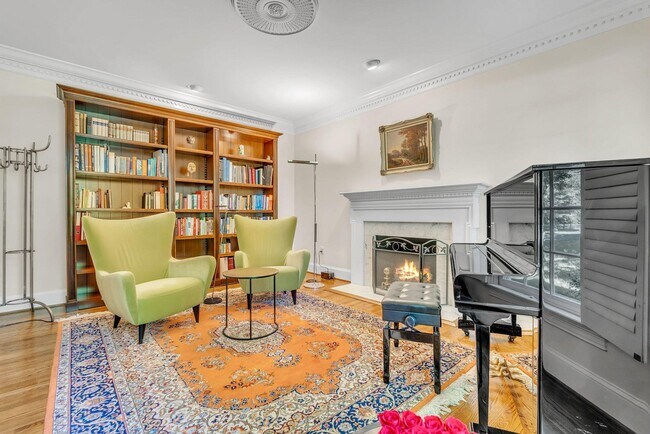 Building Photo - 8308 Comanche Ct
