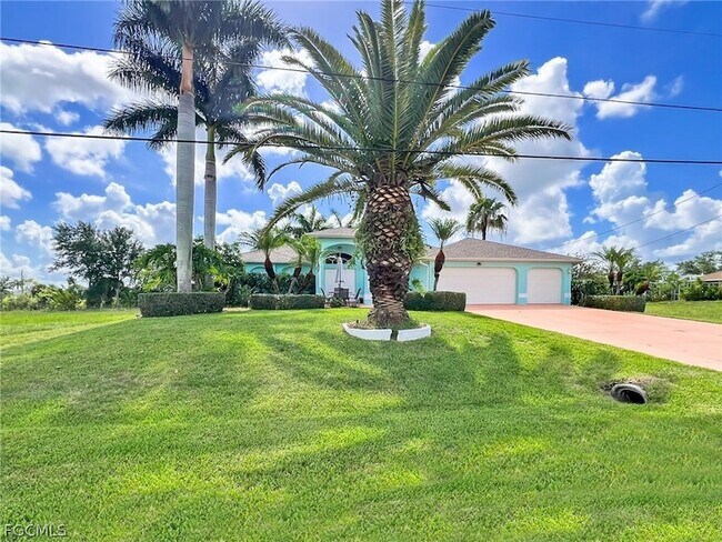 Building Photo - 1325 NE 5th Pl