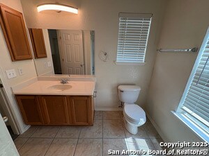 Building Photo - 105 Rhew Pl