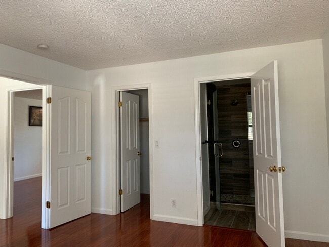 Building Photo - 3932 Harlequin Terrace