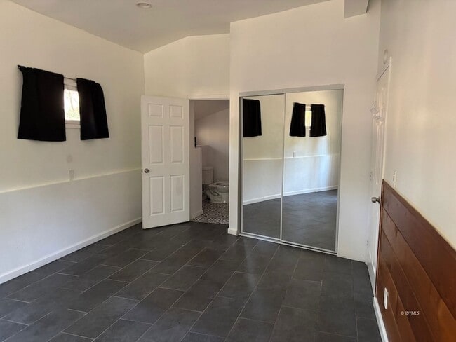 Building Photo - 26455 Delano Dr