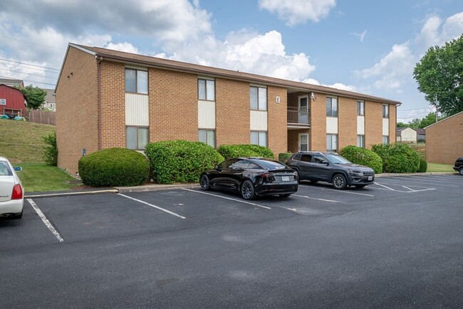 Primary Photo - Wakefield Apartments