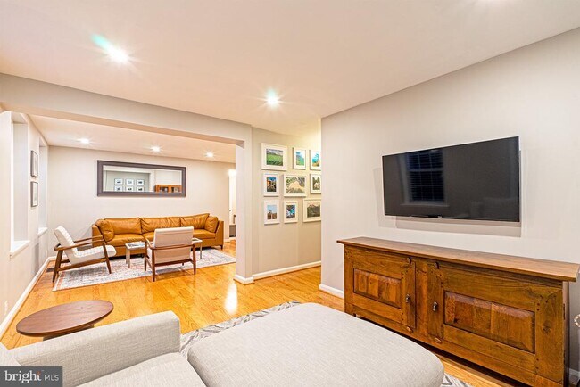 Building Photo - 3400 39th St NW