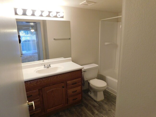 Building Photo - 2300 E Silverado Ranch Blvd