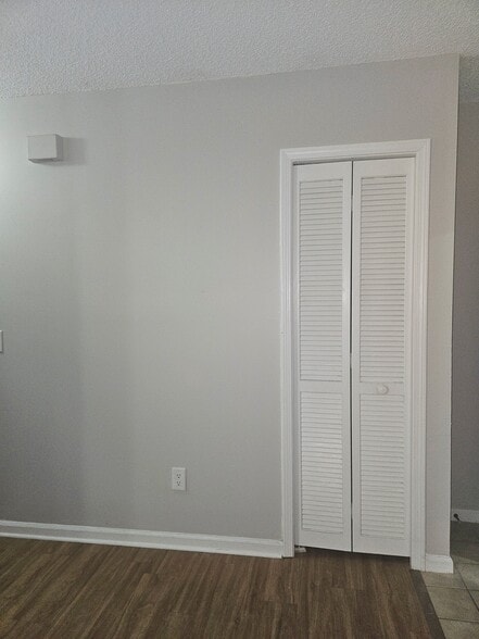 Entryway storage - 8300 Plaza Gate Ln