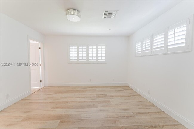 Building Photo - 2101 NE 63rd St