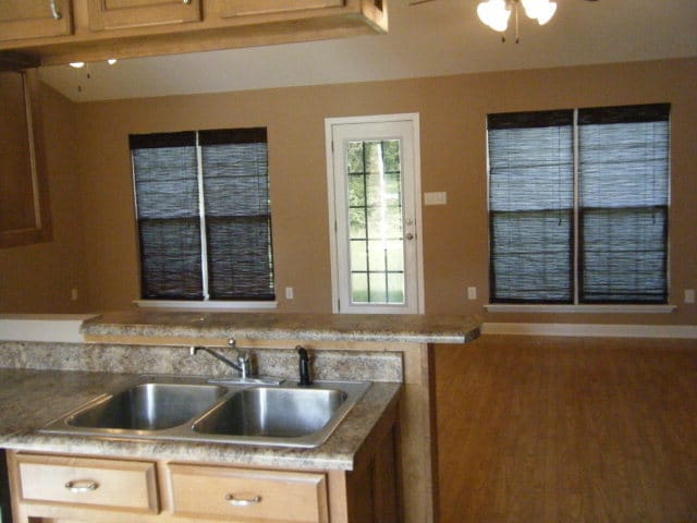 Building Photo - Charming 3BR/2BA Home with Open Floor Plan, Vaulted Ceilings & 2-Car Garage