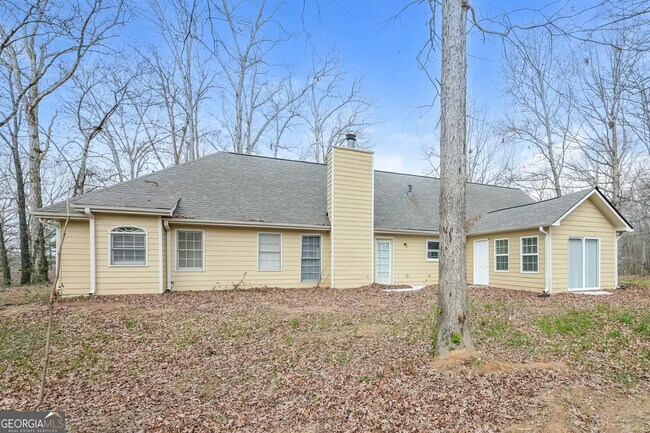 Building Photo - 2202 Independence Dr SW