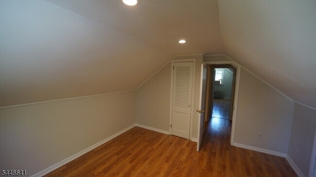 Building Photo - 31 Dupont Terrace