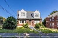 Building Photo - 17 Benson Ave