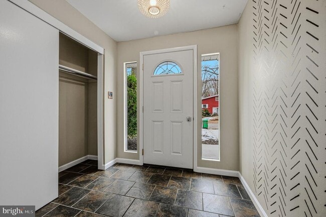 Building Photo - 1513 Fresno Rd