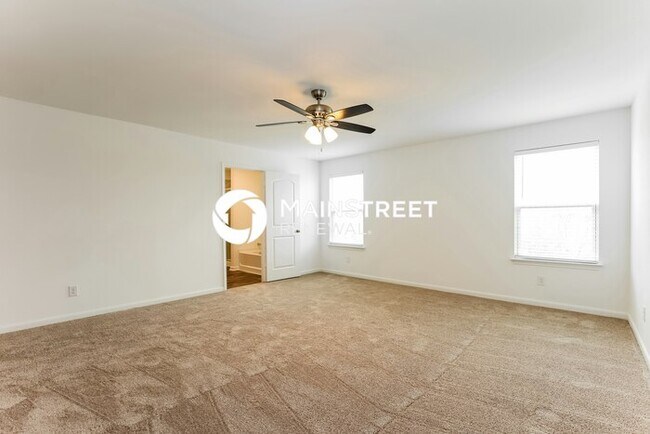 Building Photo - 4 Bedroom Pet-Friendly Home in New Braunfels, TX with Main Street Renewal