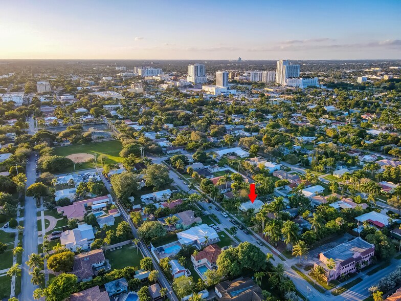 Building Photo - 1425 Madison St