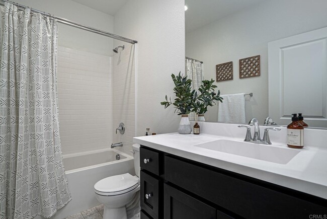 Building Photo - 1585 San Alfonso