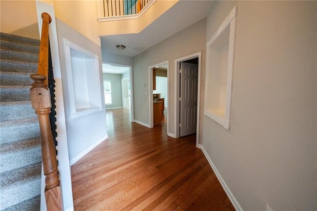 Building Photo - 4995 Berkeley Oak Dr