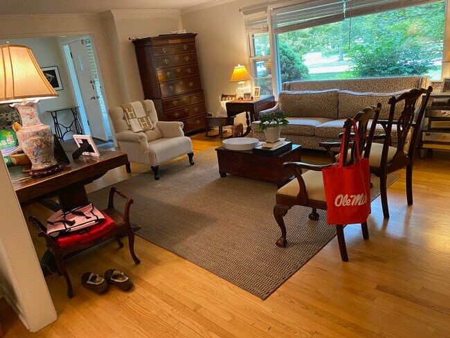 Building Photo - 996 Castlegate Ct