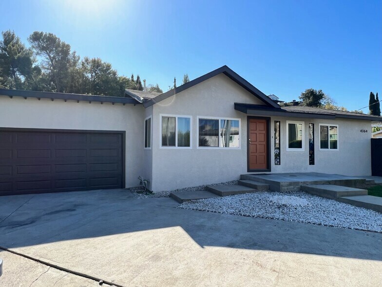 Primary Photo - 4364 Toland Way