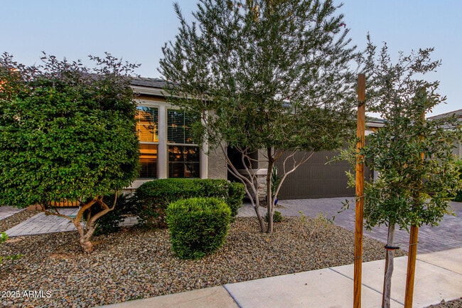 Building Photo - 18345 W Ipswitch Wy