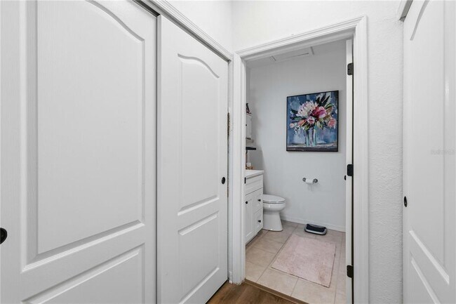 Building Photo - 4110 Central Sarasota Pkwy