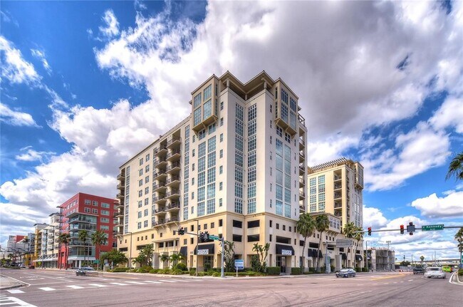 Primary Photo - 1238 E Kennedy Blvd