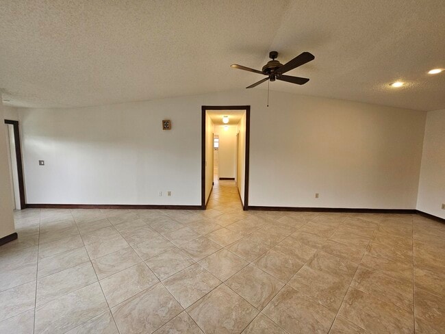 Building Photo - 22687 SW 53rd Ave