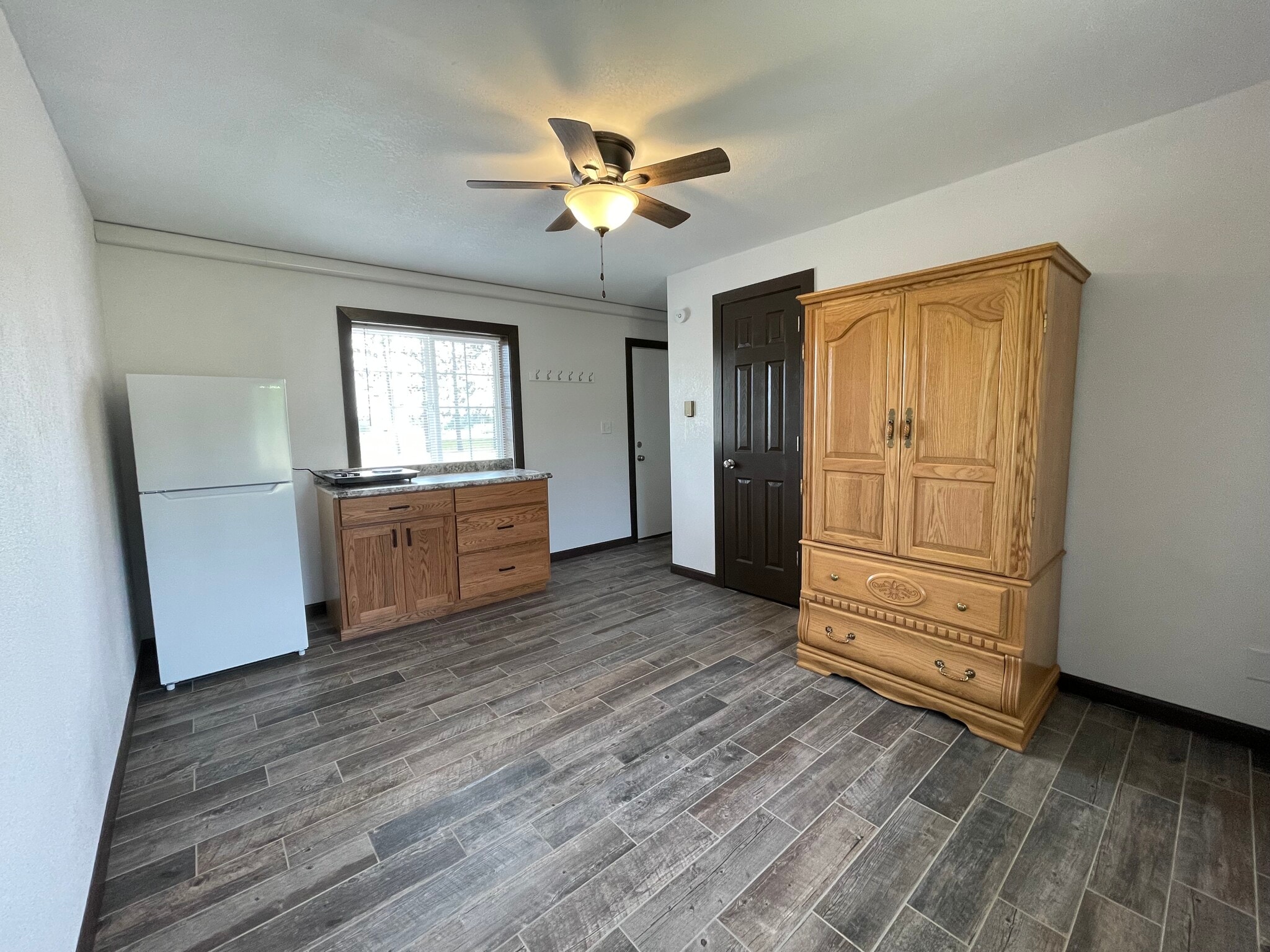 Building Photo - 30555 US-71