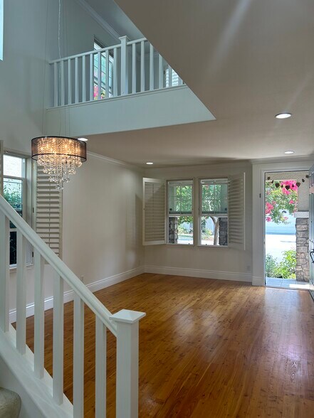 Living Room - 2553 McLaren Ln
