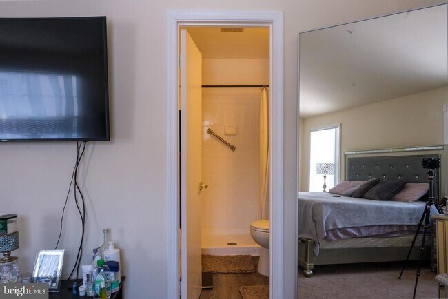 Building Photo - 37 Joyceton Way