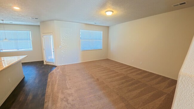 Building Photo - 17 Parador Ct