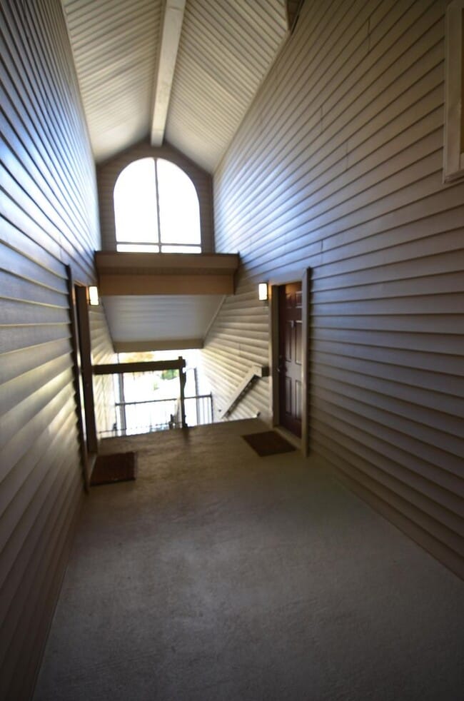 Building Photo - 1793 Jonathan Way