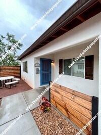 Building Photo - 1321 San Mateo Blvd SE