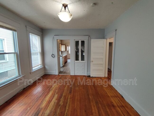 Building Photo - 1644 Chapel St