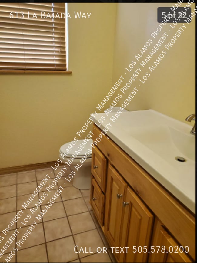 Building Photo - 613 La Bajada Way