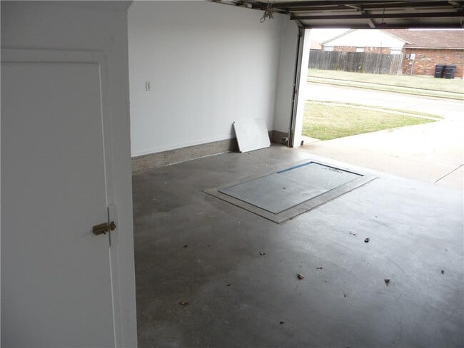 Building Photo - 2415 Truitt St
