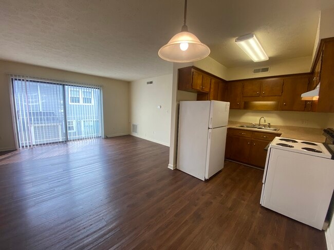 Kitchen and Living Room - Nottingham