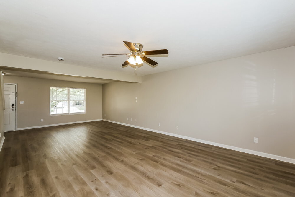 Building Photo - 1361 Blue Ridge Ln