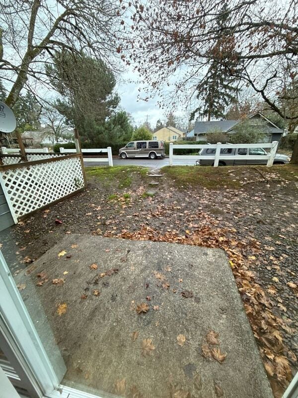 Building Photo - 483 Senate St NW