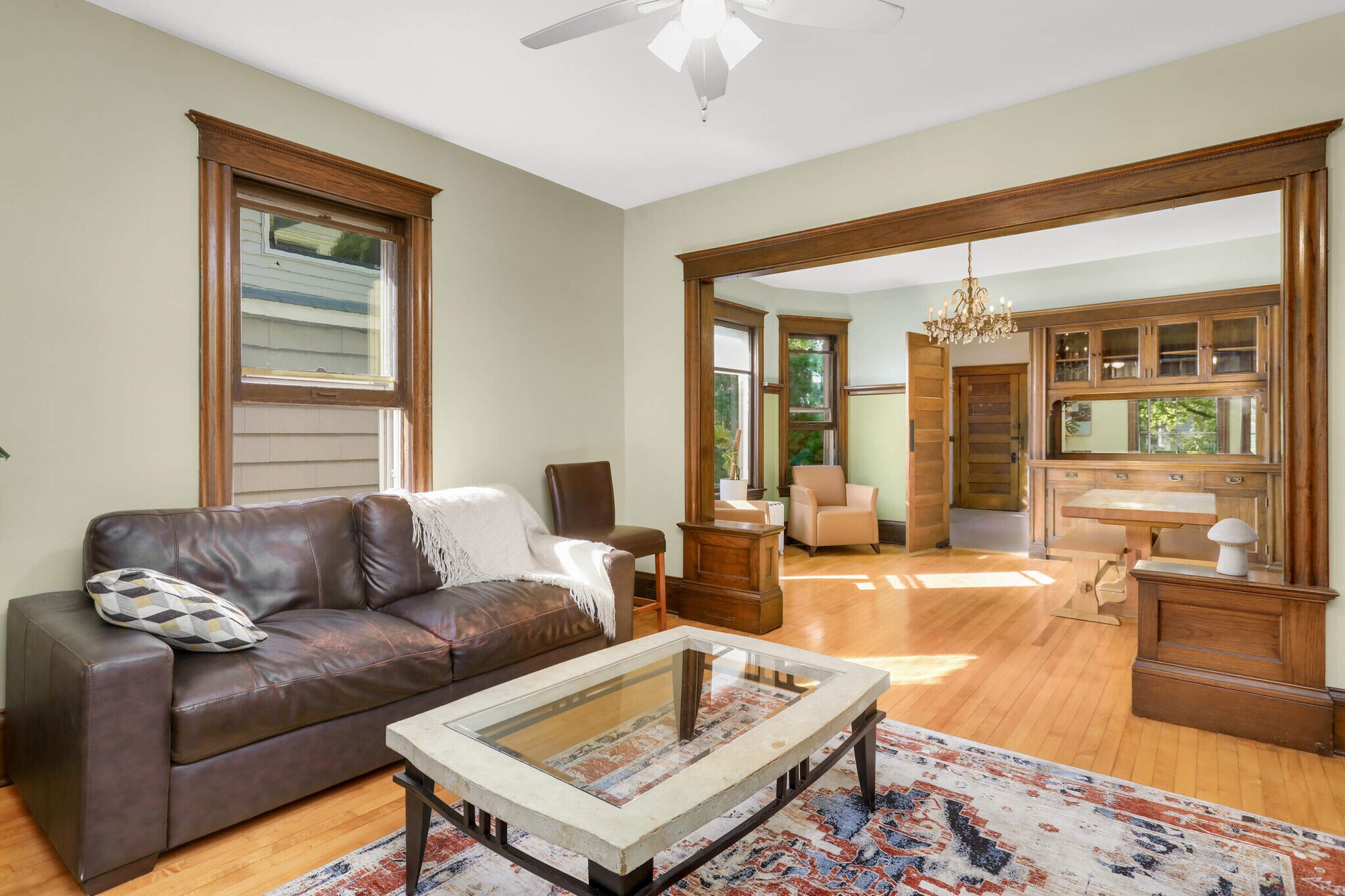 living/dining rooms - 2220 26th Ave S