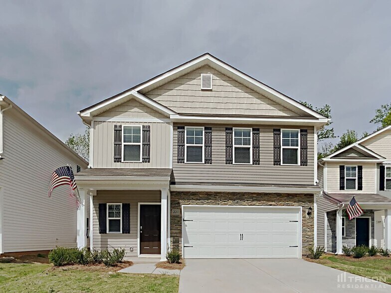 Building Photo - 221 Spring Knoll Dr