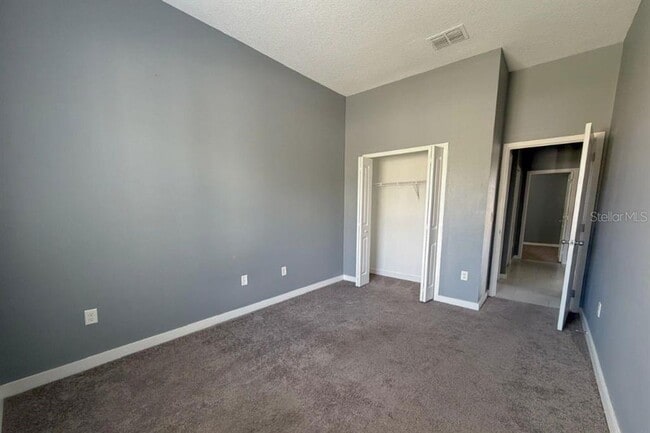 Building Photo - 2702 Scarborough Ct