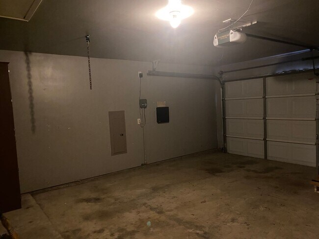 Building Photo - 209 Tripp Trail