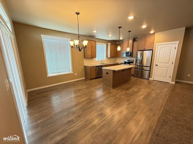 Building Photo - Modern 3-Bed Moxee Home with Huge Fenced Yard & Covered Patio
