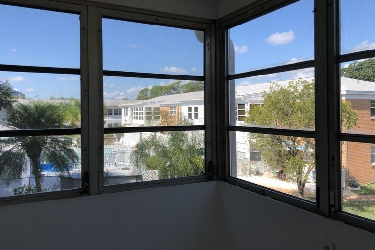 Florida room overlooking Pool - 4158 Tamiami Trl