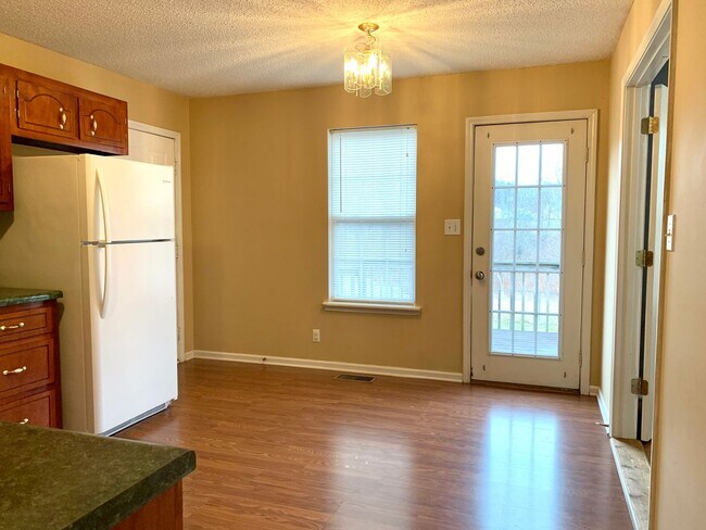 Building Photo - 106 Bowers Ct