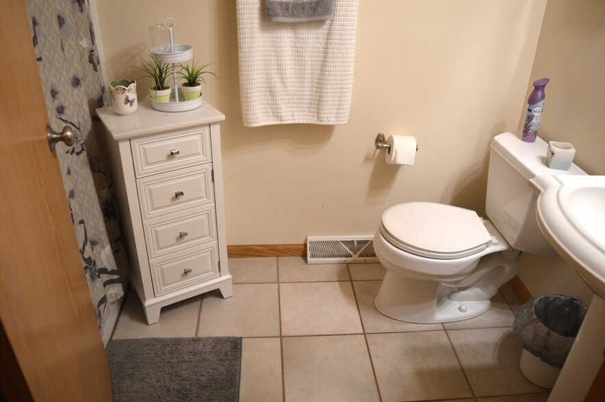 Building Photo - 2995 Kentville Dr