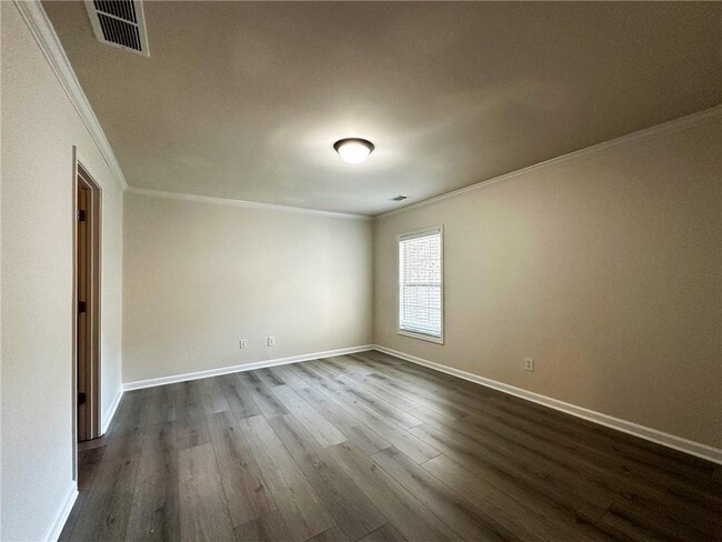 Building Photo - 5132 Meridian Ln